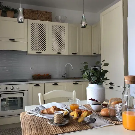 Near The Beach,free Parking&wifi