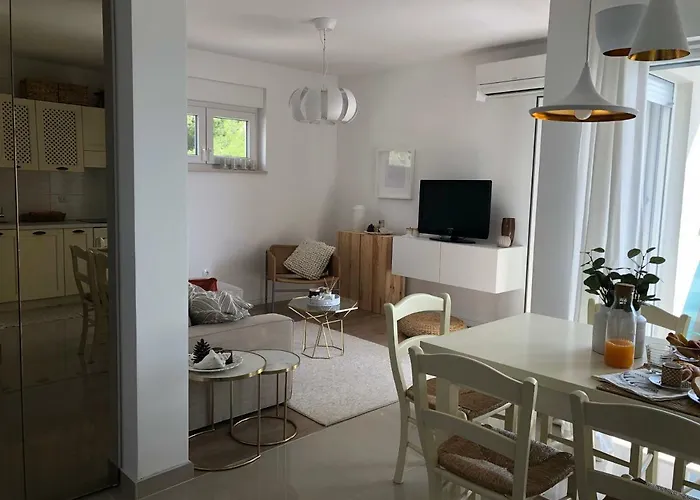 Near The Beach,free Parking&wifi * Makarska