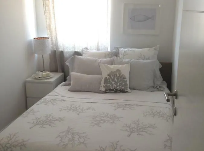 Near The Beach,free Parking&wifi Apartman