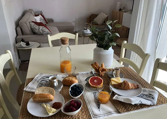 Near The Beach,free Parking&wifi *